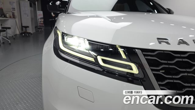Land Rover Range Rover Velar 3.0 D300 R-Dynamic HSE 2018 — фото 22