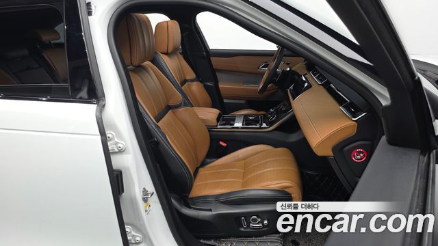 Land Rover Range Rover Velar 3.0 D300 R-Dynamic HSE 2018 — фото 26