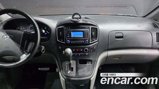 Hyundai Grand Starex Van 5-Seater Smart 2021 — фото 15