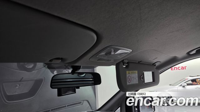 Hyundai Grand Starex Van 5-Seater Smart 2021 — фото 19