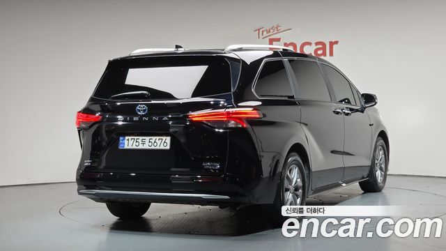 Toyota Sienna (IV) 2.5 Hybrid AWD 2024 — фото 2