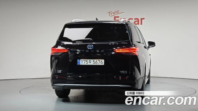 Toyota Sienna (IV) 2.5 Hybrid AWD 2024 — фото 4
