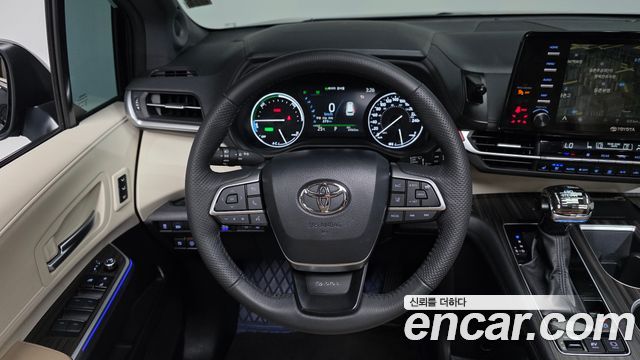 Toyota Sienna (IV) 2.5 Hybrid AWD 2024 — фото 13