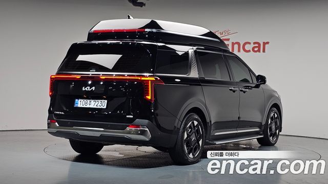Kia Carnival (IV) HEV 4-Seater Hi Limousine Signature 2025 — фото 2