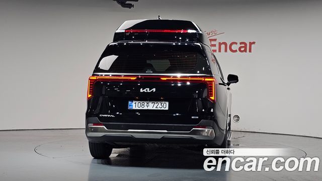 Kia Carnival (IV) HEV 4-Seater Hi Limousine Signature 2025 — фото 4