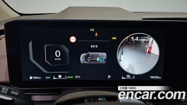 Kia Carnival (IV) HEV 4-Seater Hi Limousine Signature 2025 — фото 8