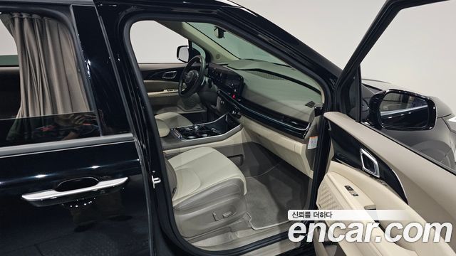 Kia Carnival (IV) HEV 4-Seater Hi Limousine Signature 2025 — фото 11