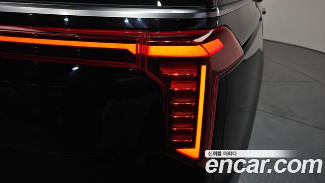 Kia Carnival (IV) HEV 4-Seater Hi Limousine Signature 2025 — фото 23