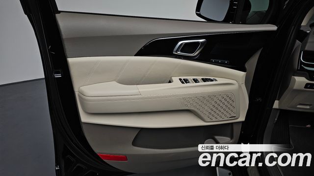 Kia Carnival (IV) HEV 4-Seater Hi Limousine Signature 2025 — фото 24