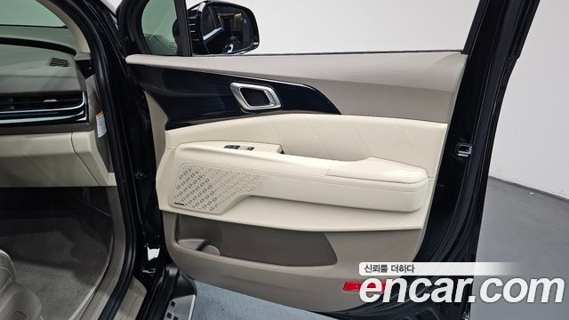 Kia Carnival (IV) HEV 4-Seater Hi Limousine Signature 2025 — фото 25