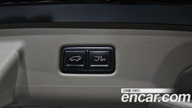 Kia Carnival (IV) HEV 4-Seater Hi Limousine Signature 2025 — фото 39