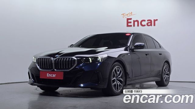BMW 5 Series (G60) 520i M Sport 2024 — фото 1