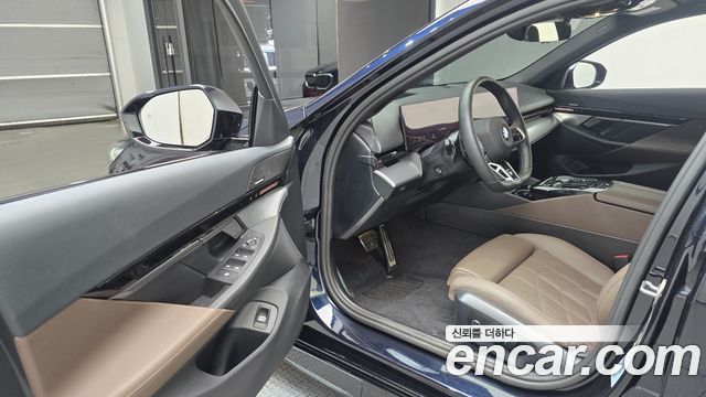 BMW 5 Series (G60) 520i M Sport 2024 — фото 10