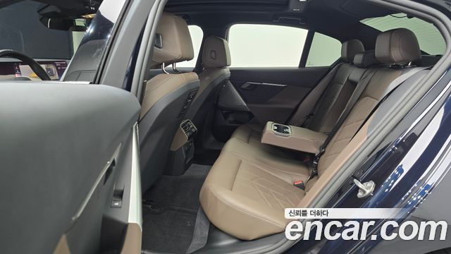 BMW 5 Series (G60) 520i M Sport 2024 — фото 12
