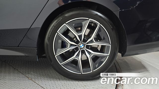BMW 5 Series (G60) 520i M Sport 2024 — фото 21