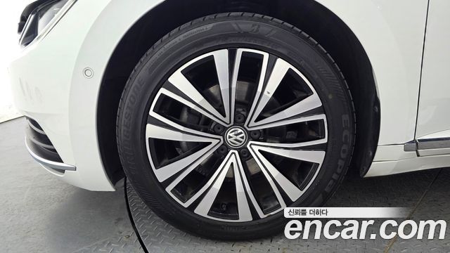 Volkswagen Arteon 2.0 TDI Premium 2019 — фото 5