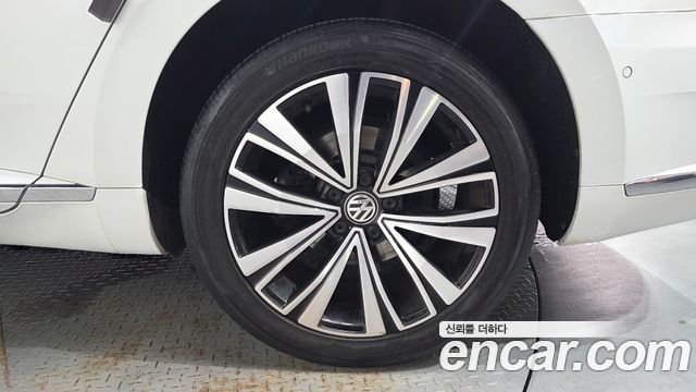 Volkswagen Arteon 2.0 TDI Premium 2019 — фото 21