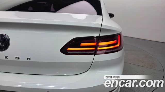 Volkswagen Arteon 2.0 TDI Premium 2019 — фото 23