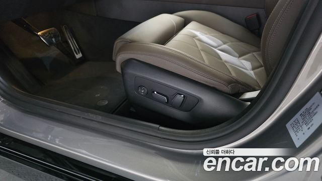 BMW 5 Series (G60) 520i M Sport 2025 — фото 36