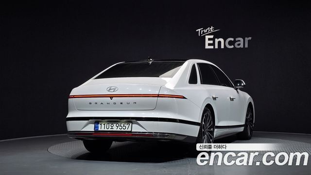 Hyundai Grandeur Hybrid (GN7) Calligraphy 2023 — фото 4