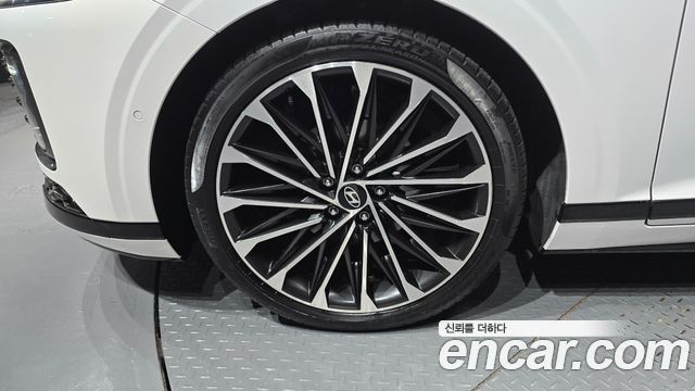 Hyundai Grandeur Hybrid (GN7) Calligraphy 2023 — фото 5