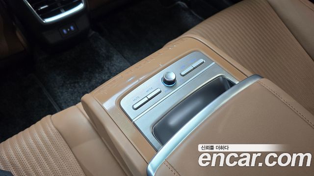 Hyundai Grandeur Hybrid (GN7) Calligraphy 2023 — фото 17