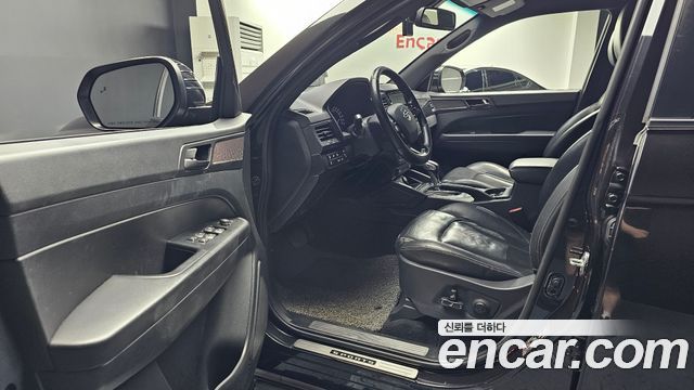 KG Mobility (SsangYong) Rexton Sports Khan Diesel 2.2 4WD Noblesse 2021 — фото 10
