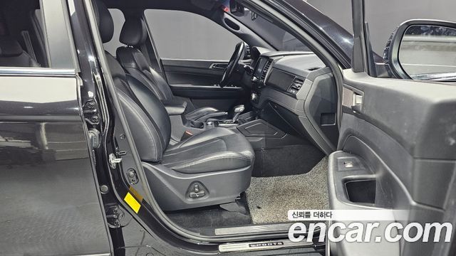 KG Mobility (SsangYong) Rexton Sports Khan Diesel 2.2 4WD Noblesse 2021 — фото 11