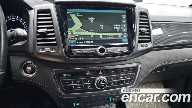 KG Mobility (SsangYong) Rexton Sports Khan Diesel 2.2 4WD Noblesse 2021 — фото 14