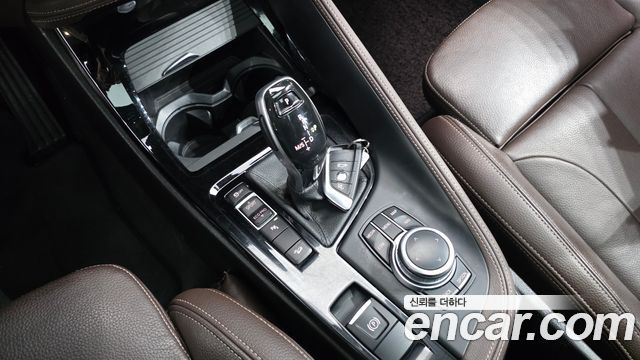 BMW X1 (F48) xDrive 20i M Sport 2022 — фото 9
