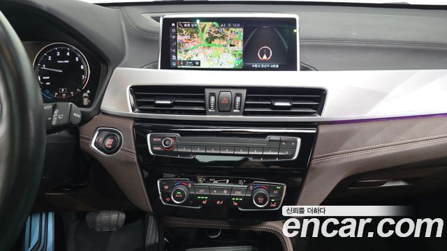 BMW X1 (F48) xDrive 20i M Sport 2022 — фото 13