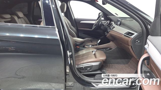 BMW X1 (F48) xDrive 20i M Sport 2022 — фото 26