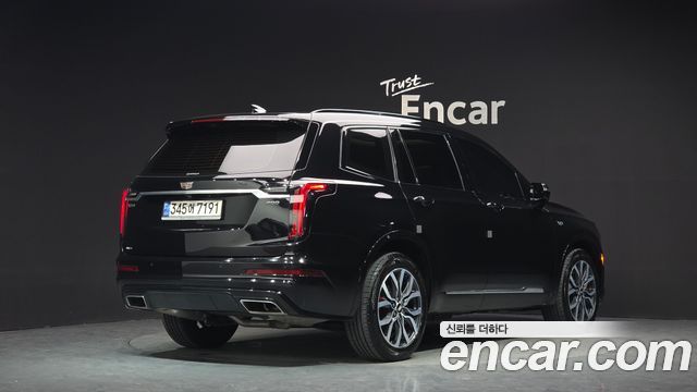 Cadillac XT6 3.6 Sport 2022 — фото 2