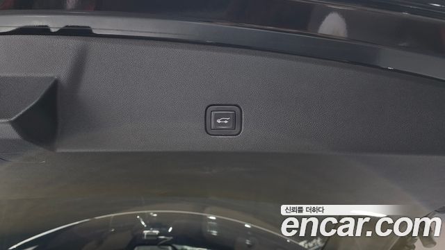 Cadillac XT6 3.6 Sport 2022 — фото 18