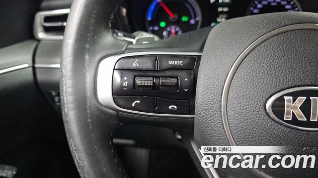 Kia K5 Hybrid (III) Prestige 2021 — фото 16