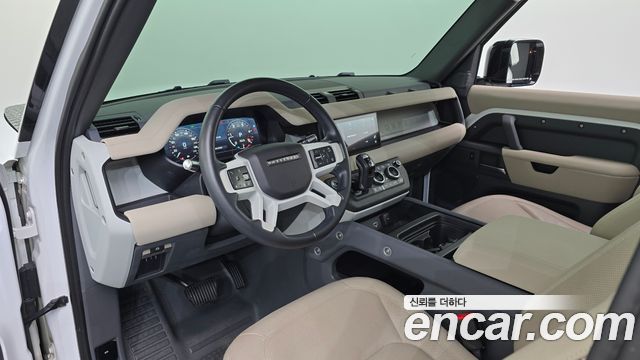Land Rover Defender (L663) 90 D250 S 2022 — фото 7