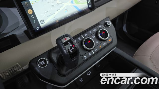 Land Rover Defender (L663) 90 D250 S 2022 — фото 9