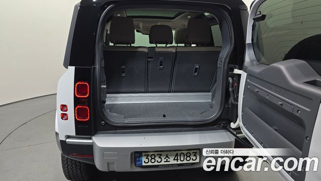 Land Rover Defender (L663) 90 D250 S 2022 — фото 18