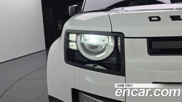 Land Rover Defender (L663) 90 D250 S 2022 — фото 22