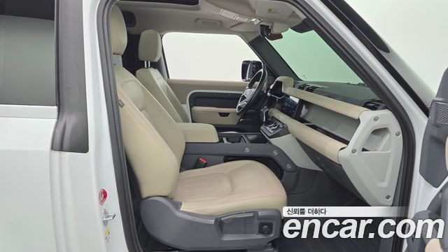 Land Rover Defender (L663) 90 D250 S 2022 — фото 26