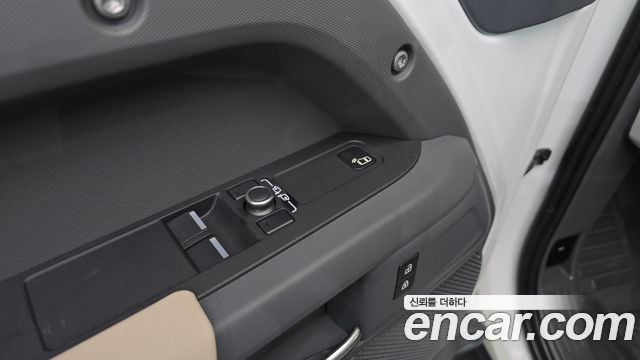 Land Rover Defender (L663) 90 D250 S 2022 — фото 30