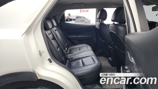 KG Mobility (SsangYong) Beautiful Korando Gasoline 1.5 2WD C5 Plus 2021 — фото 11