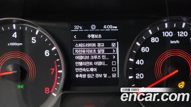 KG Mobility (SsangYong) Beautiful Korando Gasoline 1.5 2WD C5 Plus 2021 — фото 12