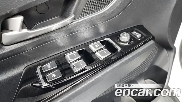 KG Mobility (SsangYong) Beautiful Korando Gasoline 1.5 2WD C5 Plus 2021 — фото 30