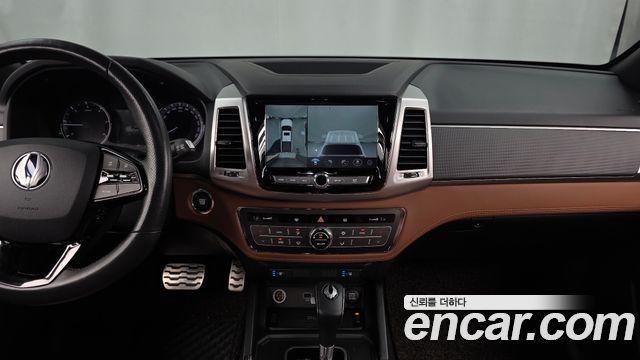 KG Mobility (SsangYong) Rexton Sports Khan Diesel 2.2 4WD Professional S (5-Link) 2019 — фото 18