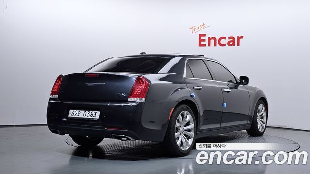 Chrysler 300C 3.6 2016 — фото 2