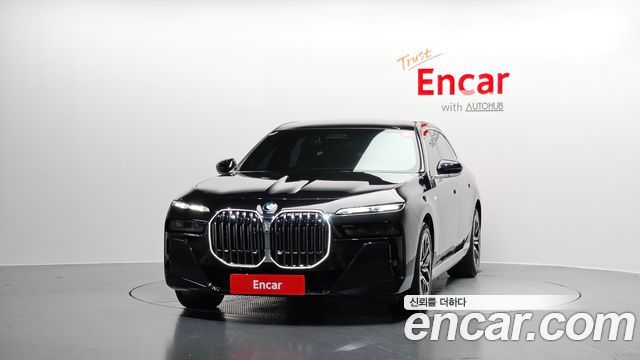 BMW 7 Series (G70) 740i sDrive M Sport 2023 — фото 3