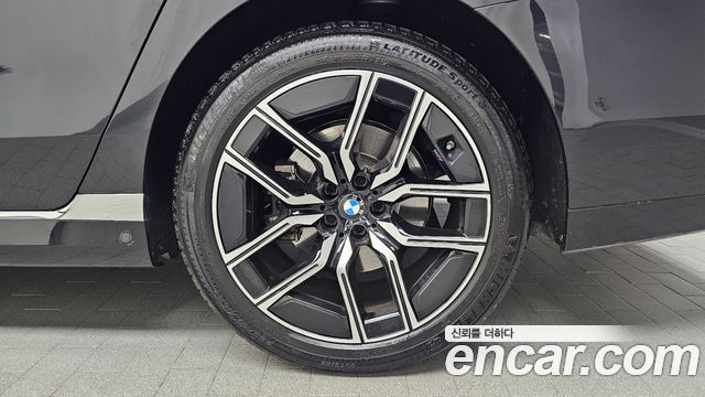 BMW 7 Series (G70) 740i sDrive M Sport 2023 — фото 21