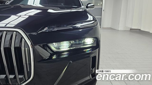 BMW 7 Series (G70) 740i sDrive M Sport 2023 — фото 22