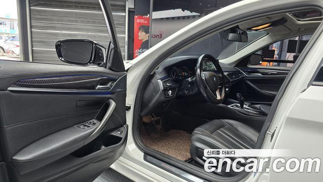 BMW 5 Series (G30) 520i Luxury 2018 — фото 10